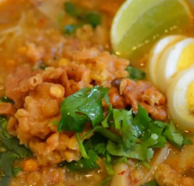 Burmese Chowder (Moh Hinga).
