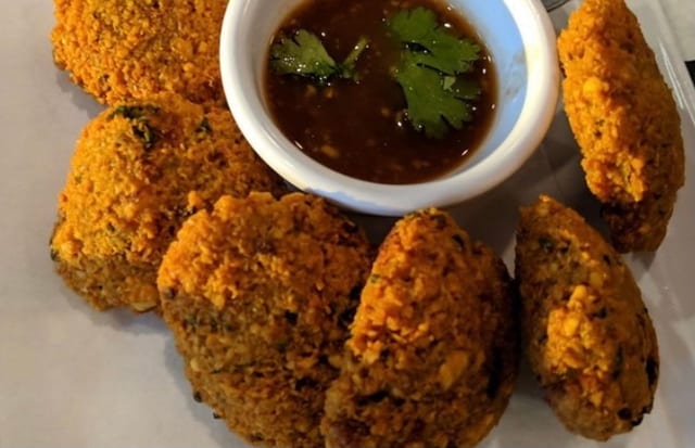 Burmese Falafel (Ba Yar Jau).
